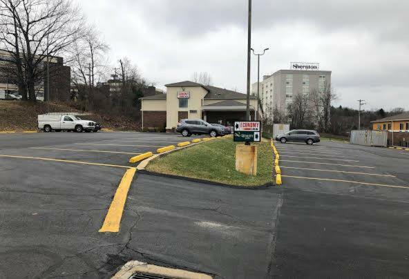 Economy Pittsburgh Airport Hotel
