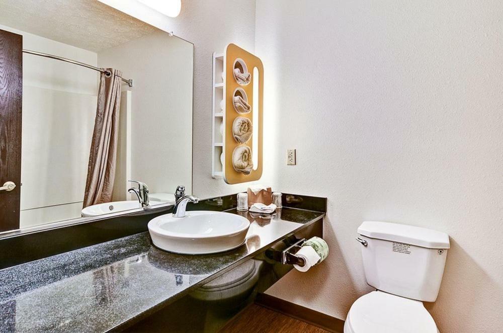 Economy Pittsburgh Airport Hotel Moon Township